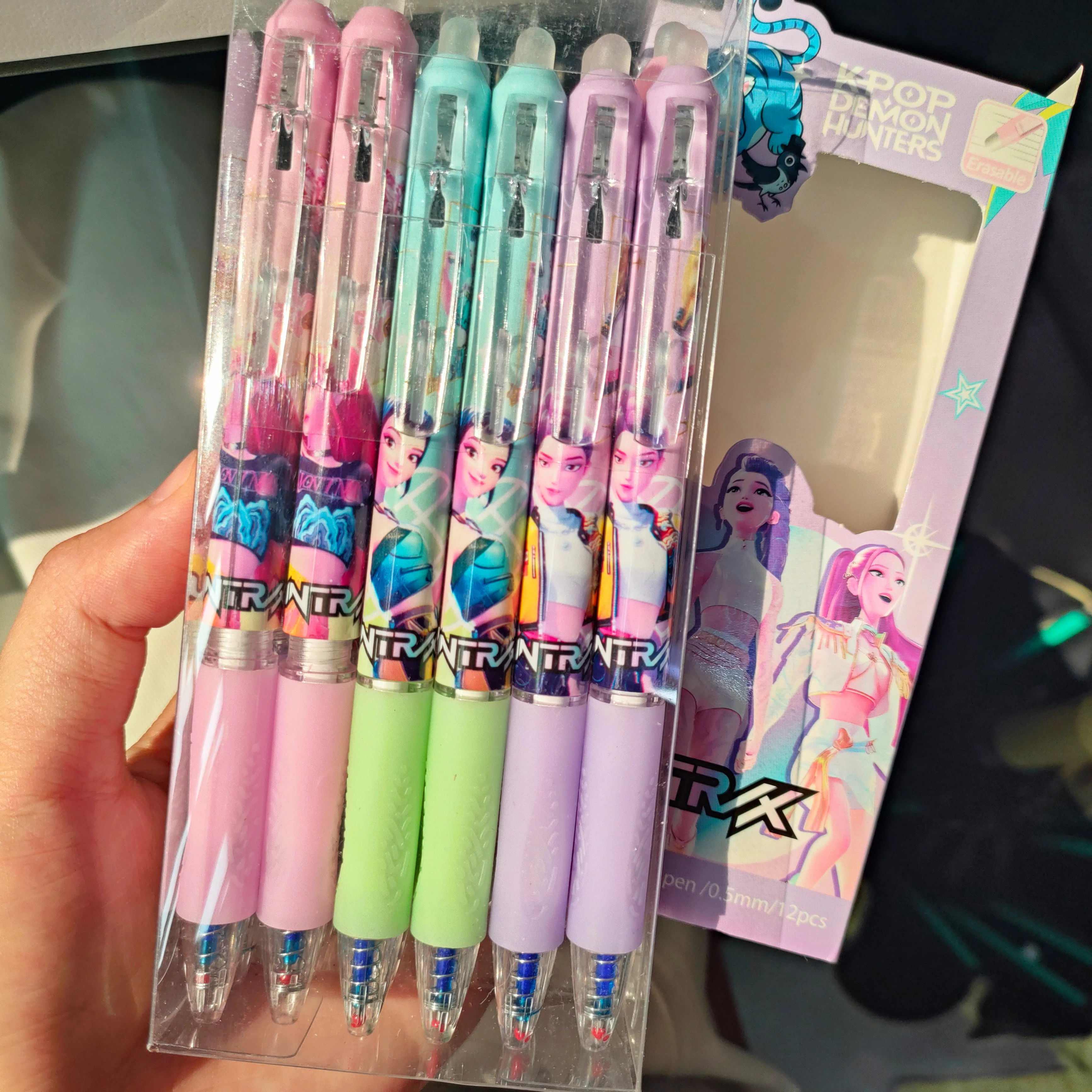 High-value Cute HP Erasable Press Gel Pens with 0.5mm Blue Ink, Creative Design, Hot Daily Writing Supplies for School Students
High-value Cute HP Erasable Press Gel Pens with 0.5mm Blue Ink, Creative Design, Hot Daily Writing Supplies for School Students