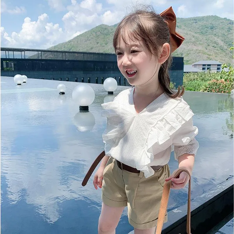 Girls Suit2026Summer new style for baby girls, college style, whitevCollared shirt and casual shorts fashionable two-piece set
Girls Suit2026Summer new style for baby girls, college style, whitevCollared shirt and casual shorts fashionable two-piece set