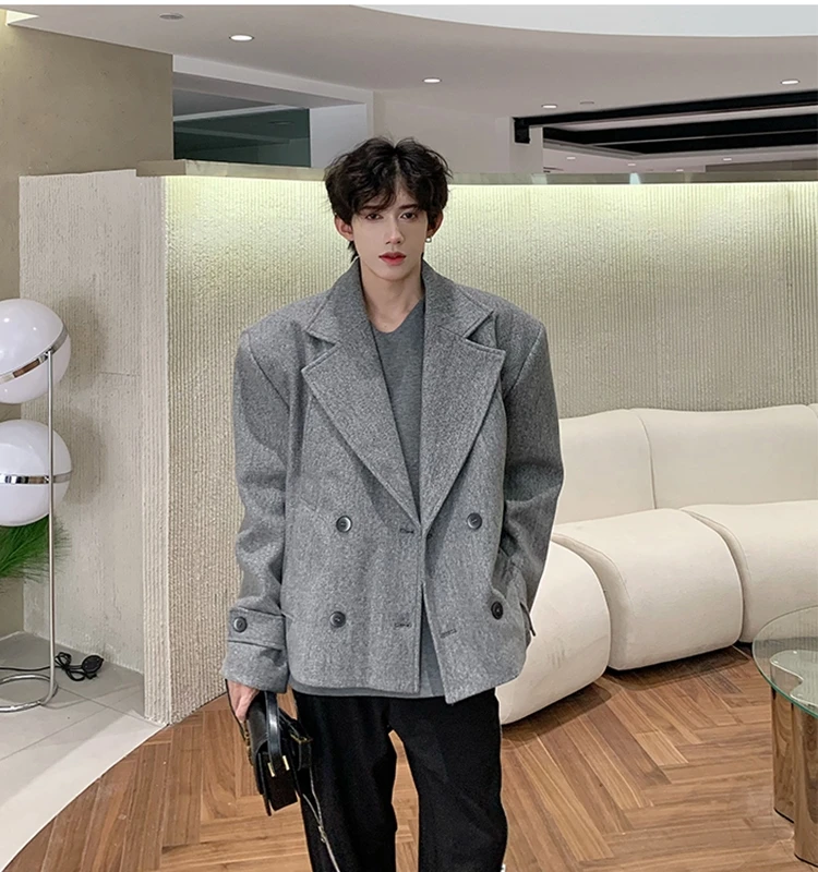 Cleanfit ort oulder Pad Woolen Men's Coat Winter Korean Sle Briti Feel Suit Jaet Casual Long Sve Loose Fit Youth...
Cleanfit ort oulder Pad Woolen Men's Coat Winter Korean Sle Briti Feel Suit Jaet Casual Long Sve Loose Fit Youth...