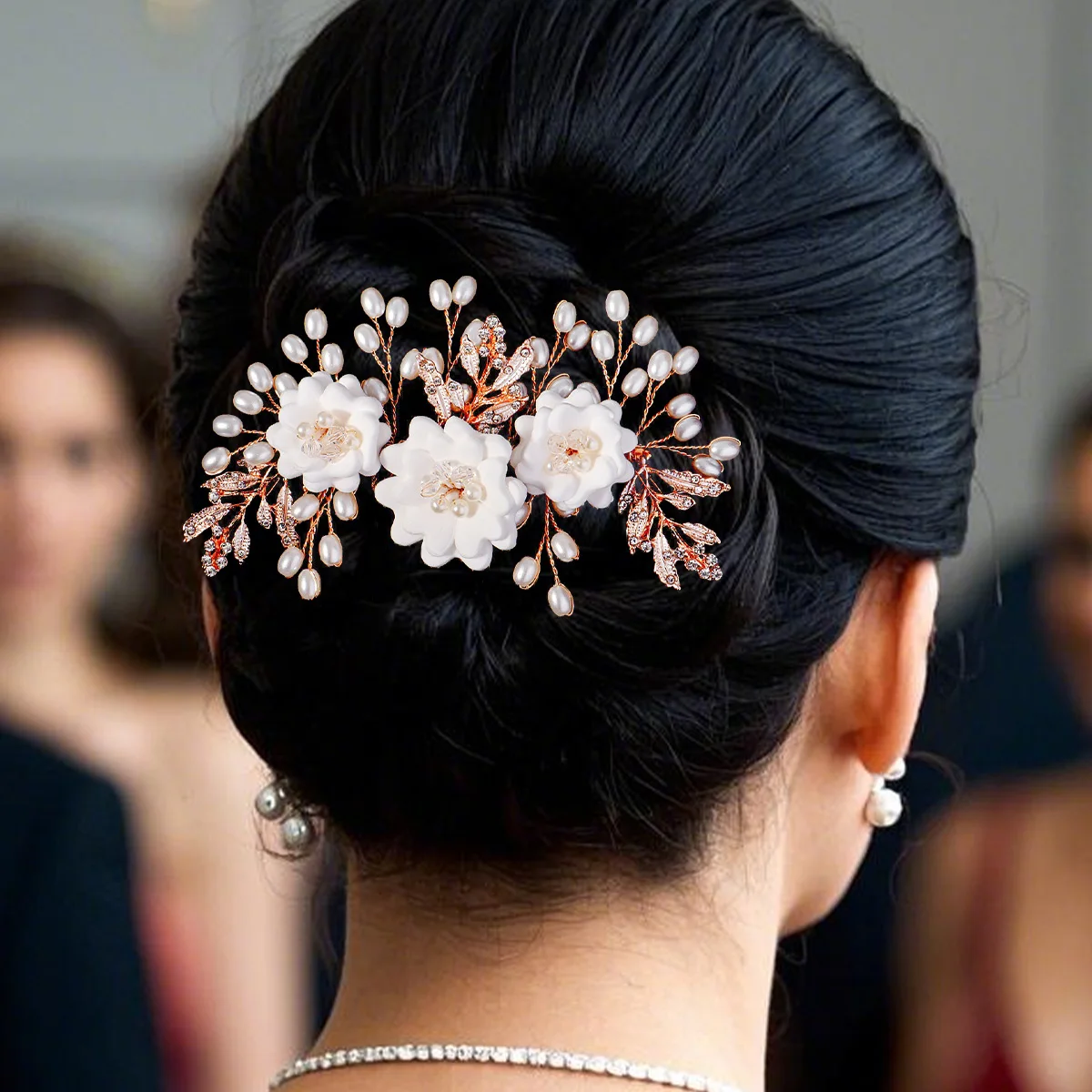 Elegant Golden Leaves Hair Comb Alloy Flower Pearl Hairpin Insert Comb Exquisite Handmade Hair Accessories As A Gift
Elegant Golden Leaves Hair Comb Alloy Flower Pearl Hairpin Insert Comb Exquisite Handmade Hair Accessories As A Gift