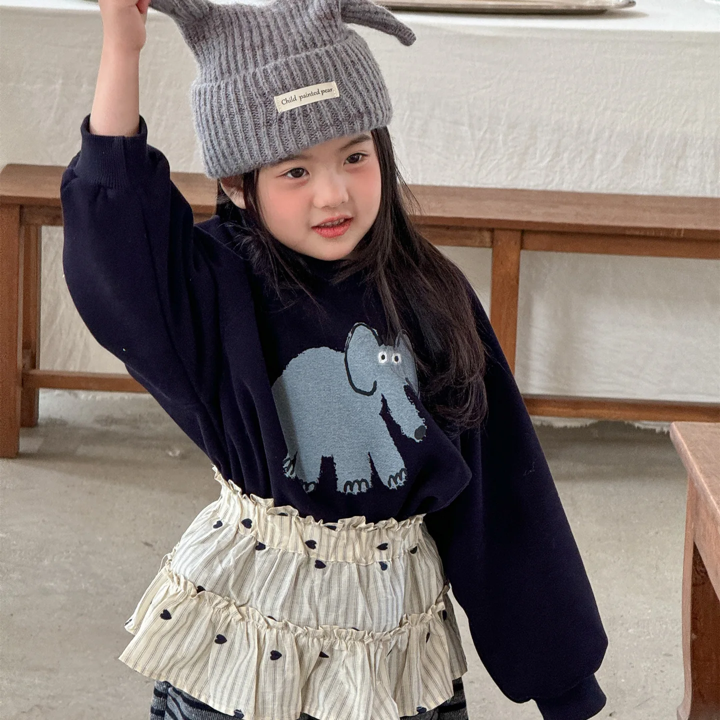 2025 Autumn and Winter New Korean Style Girls Velvet Thick Sweatshirt Cartoon Print Fashion Sweatshirt Boutique Clothing
2025 Autumn and Winter New Korean Style Girls Velvet Thick Sweatshirt Cartoon Print Fashion Sweatshirt Boutique Clothing