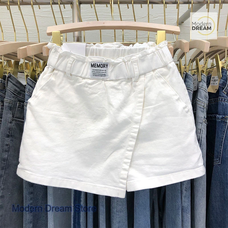 Korean style fashion fake two-piece pants skirt white pants skirt female summer elastic high waist slim Joker casual shorts.
Korean style fashion fake two-piece pants skirt white pants skirt female summer elastic high waist slim Joker casual shorts.
