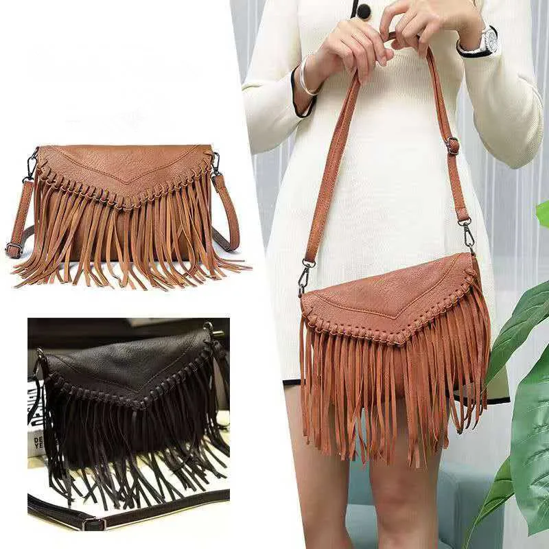 Fashionable handmade versatile messenger-style handbag with high quality unique and eye-catching fringes single-shoulder bag
Fashionable handmade versatile messenger-style handbag with high quality unique and eye-catching fringes single-shoulder bag
