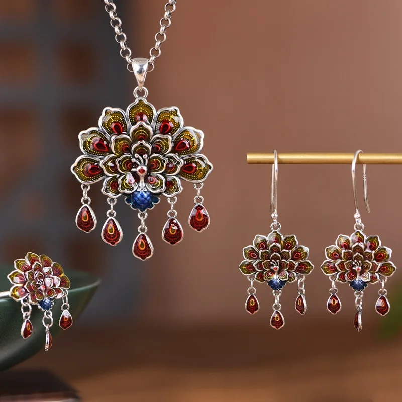 1Piece Enamel Colorful Spreading Tail Peacock Jewelry Sets for Women 925 Silver Water Drop Tassel Ring Earrings Pendant Necklace
1Piece Enamel Colorful Spreading Tail Peacock Jewelry Sets for Women 925 Silver Water Drop Tassel Ring Earrings Pendant Necklace
