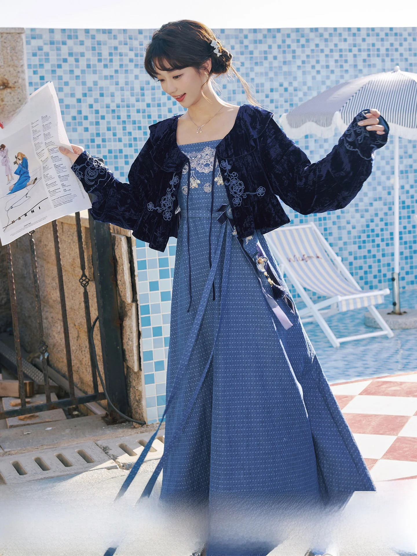 Thirteen Excess Lotus Seed Velvet Open Cardigan Jacket Embroidered Denim Halter Dress Women's Style Set Spring 2026 Hanfu
Thirteen Excess Lotus Seed Velvet Open Cardigan Jacket Embroidered Denim Halter Dress Women's Style Set Spring 2026 Hanfu