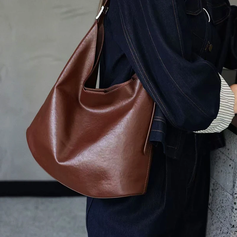 Women Cow Leather Fashion Trend Shoulder Bag Female Genuine Cowhide Luxury Designer Handbag Ladies Large Capacity Crossbody Bags
Women Cow Leather Fashion Trend Shoulder Bag Female Genuine Cowhide Luxury Designer Handbag Ladies Large Capacity Crossbody Bags