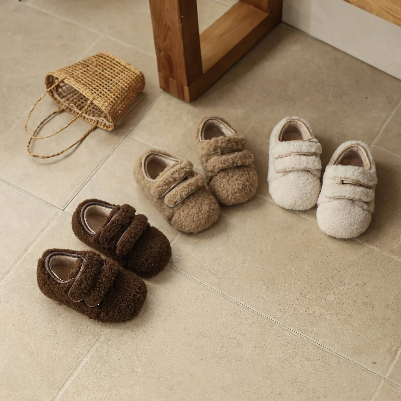 2025 Winter New Children Casual Cotton Shoes for Girls Fashion Korean Style Soft Bottom Anti-slippery Versatile Keep Warm Shoes
2025 Winter New Children Casual Cotton Shoes for Girls Fashion Korean Style Soft Bottom Anti-slippery Versatile Keep Warm Shoes