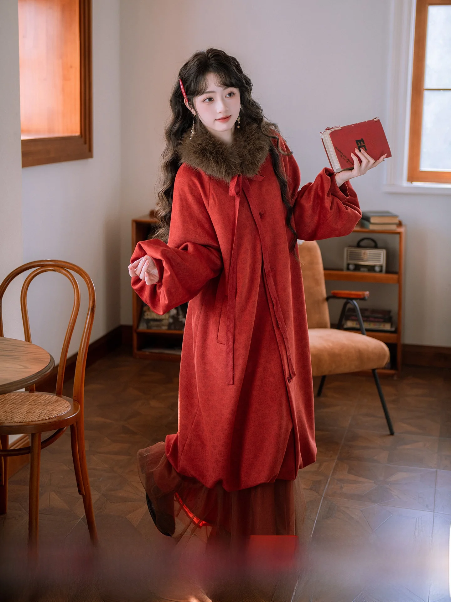 Warm Snug Suede Velvet Red Floral Print Fleece Lined Coat Winter Outerwear New Year's Robe High Waist Lantern Sleeve Long Sleeve
Warm Snug Suede Velvet Red Floral Print Fleece Lined Coat Winter Outerwear New Year's Robe High Waist Lantern Sleeve Long Sleeve