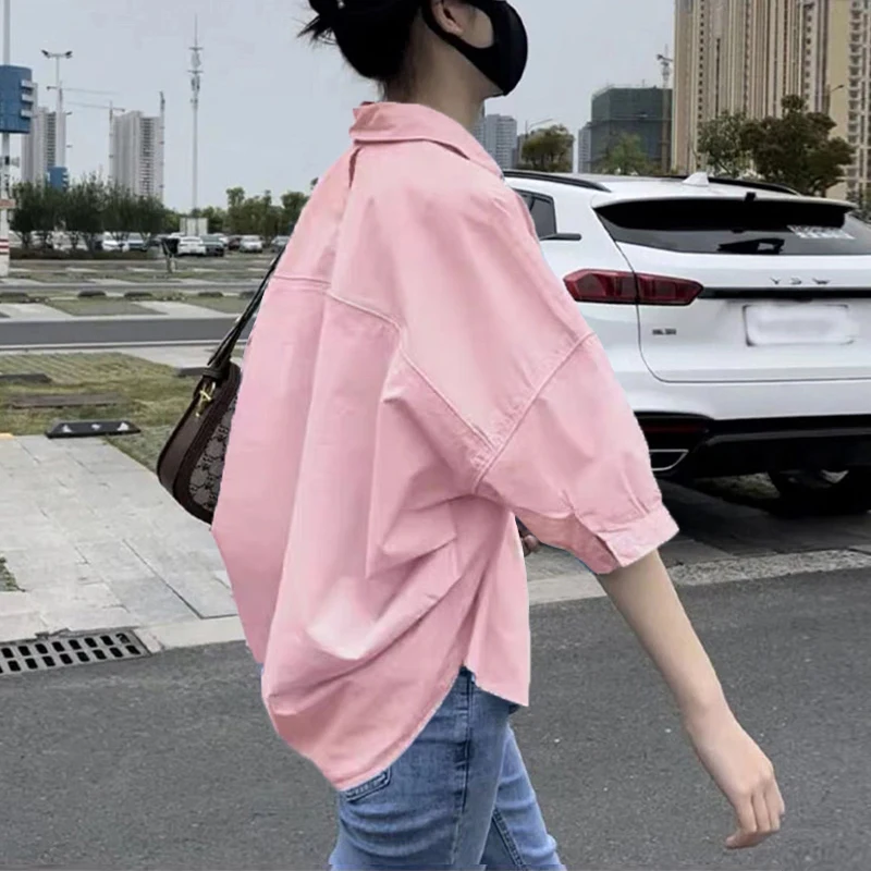 Women's Summer Casual Loose White irt Sun Protection Outerwear Small Size Batwing Sve Square Collar Five Buttons
Women's Summer Casual Loose White irt Sun Protection Outerwear Small Size Batwing Sve Square Collar Five Buttons