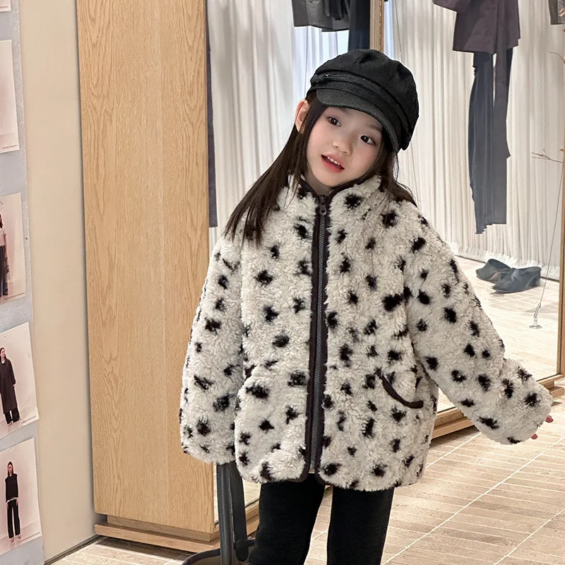 Coat Thickened Padded Warm Top Korean-style Loose Casual Lamb Wool Coat Grils Children Winter New Long Sleeves Warm
Coat Thickened Padded Warm Top Korean-style Loose Casual Lamb Wool Coat Grils Children Winter New Long Sleeves Warm