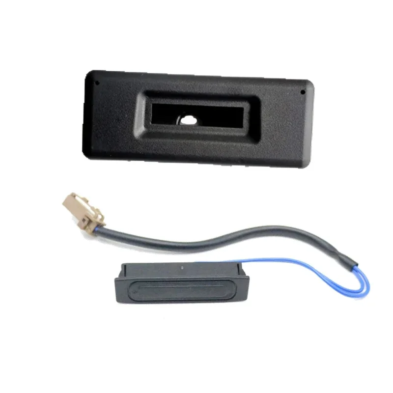 Car Exterior TailGate Rear Trunk Boot Switch Cover Button For Renault Koleos HY 2008-2016 906068795R 90542JY00A
Car Exterior TailGate Rear Trunk Boot Switch Cover Button For Renault Koleos HY 2008-2016 906068795R 90542JY00A
