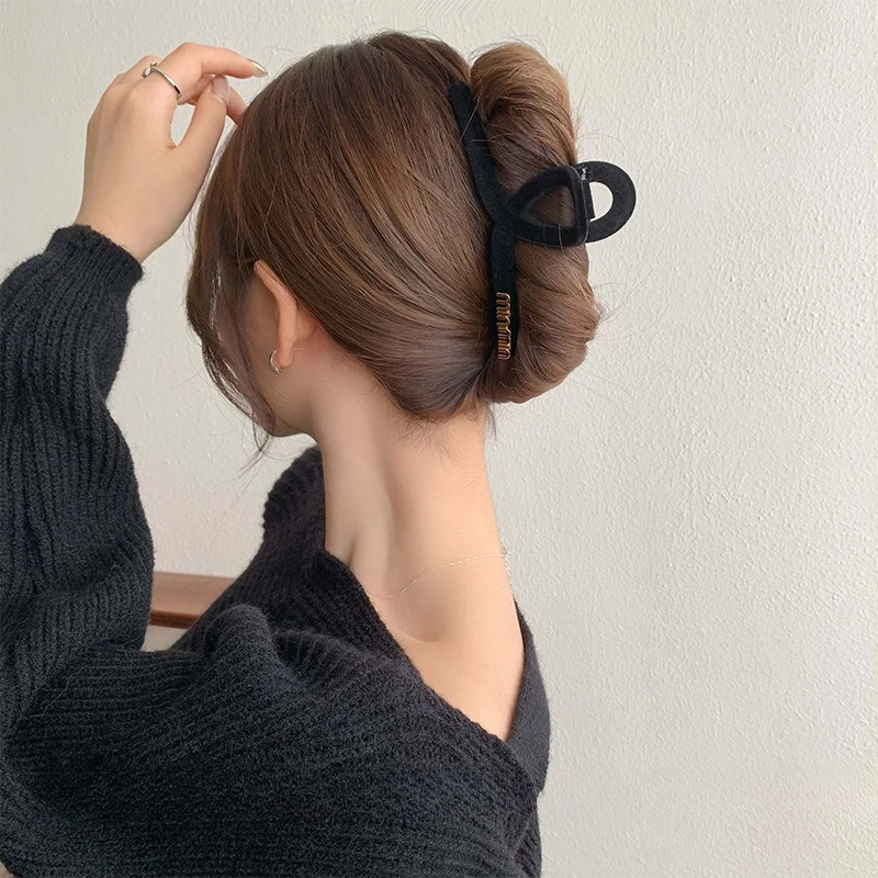 Black Grab Clip Female Back Head Shark Clip Hairpin Internet Celebrity 2025 New Clip Headdress Autumn and Winter Hairpin Large
Black Grab Clip Female Back Head Shark Clip Hairpin Internet Celebrity 2025 New Clip Headdress Autumn and Winter Hairpin Large