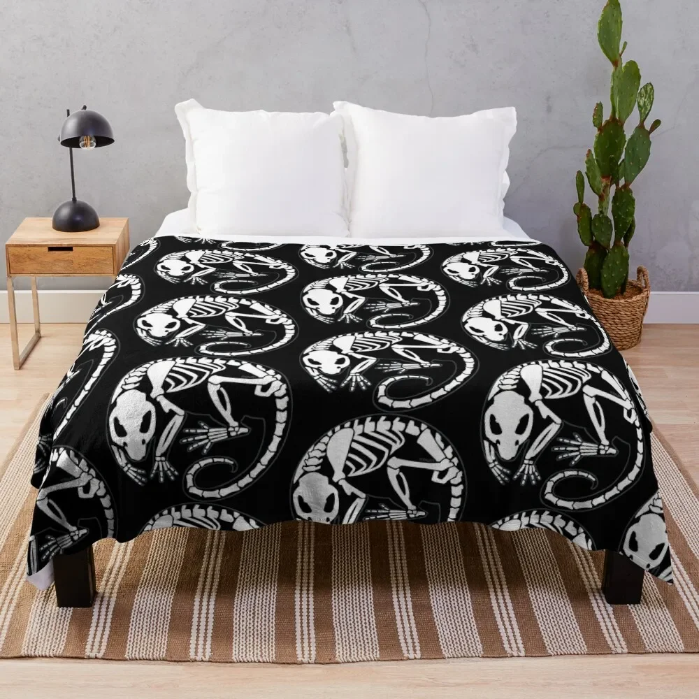 Skelly Rat Throw Blanket Faux Fur Soft Warm Blanket for Bed
Skelly Rat Throw Blanket Faux Fur Soft Warm Blanket for Bed