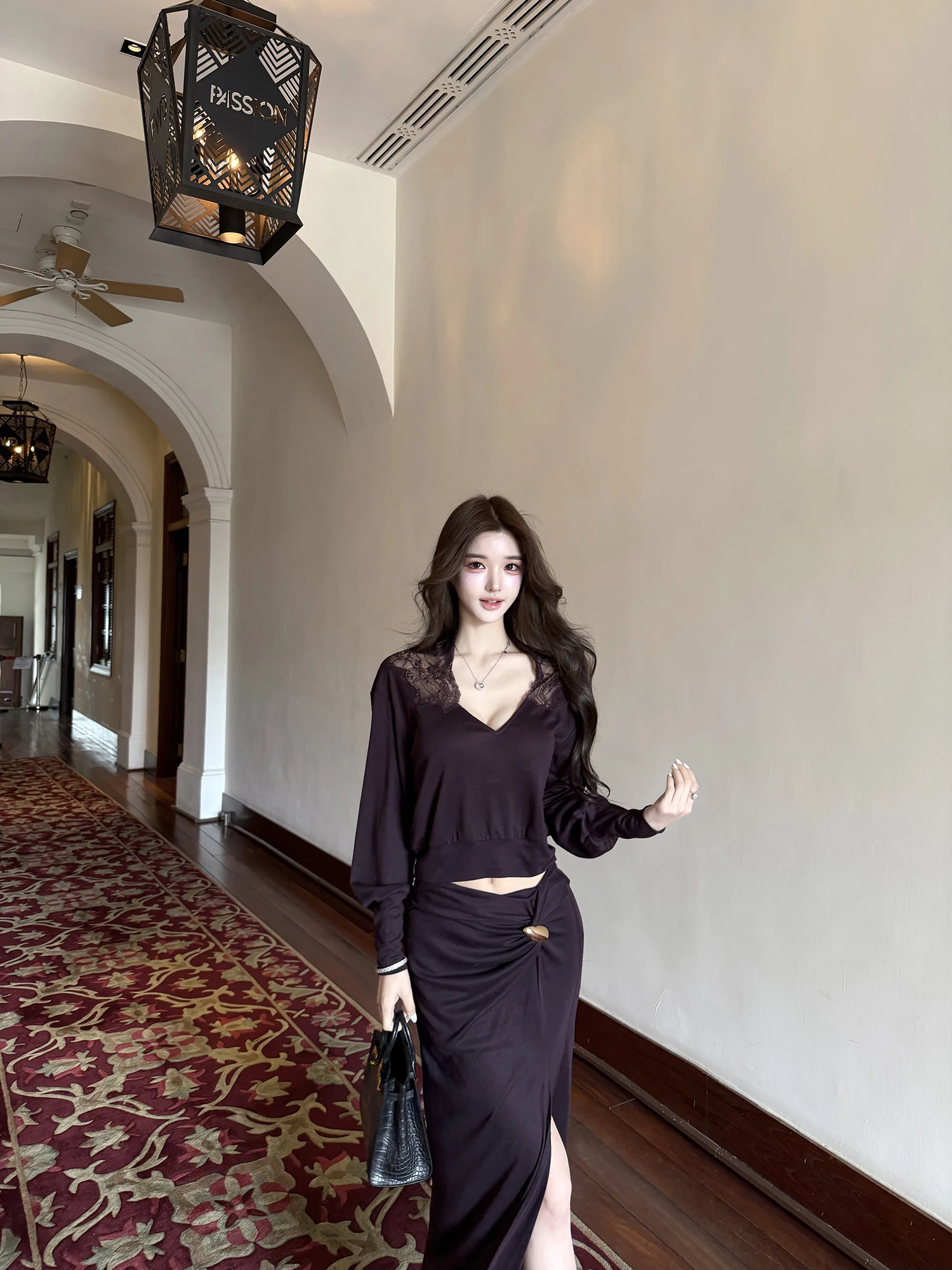 Lelsen Wool Set ape Purple Dyed Sexy Loose Fit Knitted Women's Top V-ne ort Sve Regular Length Spring Season
Lelsen Wool Set ape Purple Dyed Sexy Loose Fit Knitted Women's Top V-ne ort Sve Regular Length Spring Season