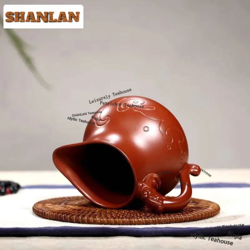 330ml Boutique Yixing Purple Clay Tea Pitcher Handmade Dargon Justice Cup Raw Ore Dakongpao Mud Tea Soaking Kettle Zisha Tea Set
330ml Boutique Yixing Purple Clay Tea Pitcher Handmade Dargon Justice Cup Raw Ore Dakongpao Mud Tea Soaking Kettle Zisha Tea Set