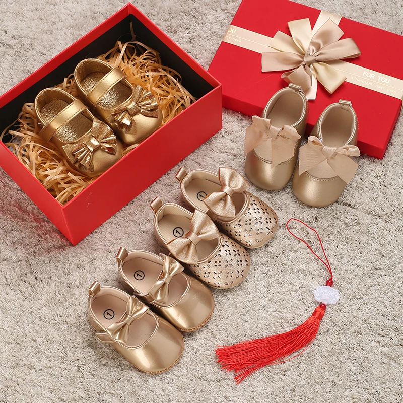 Cute Spring Newborn Golden Baby Shoes Non Slip Cloth Bottom Girl Shoes Elegant Breathable Casual Baby First Walking Shoes 0-18 M
Cute Spring Newborn Golden Baby Shoes Non Slip Cloth Bottom Girl Shoes Elegant Breathable Casual Baby First Walking Shoes 0-18 M