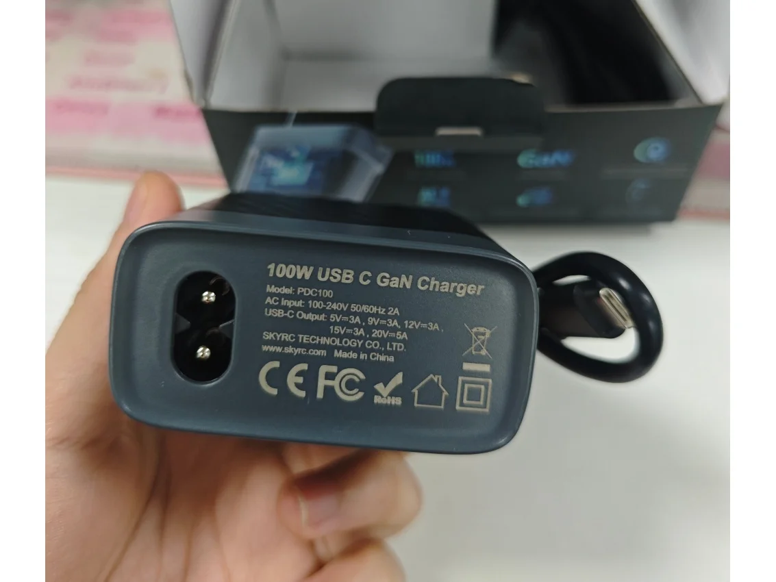 SKYRC PDC100 100W GaN Charger 100-240V AC Support Multi Protocol Built-in USB-C Cable Plug and Play for RC Devices Phones Laptop
SKYRC PDC100 100W GaN Charger 100-240V AC Support Multi Protocol Built-in USB-C Cable Plug and Play for RC Devices Phones Laptop