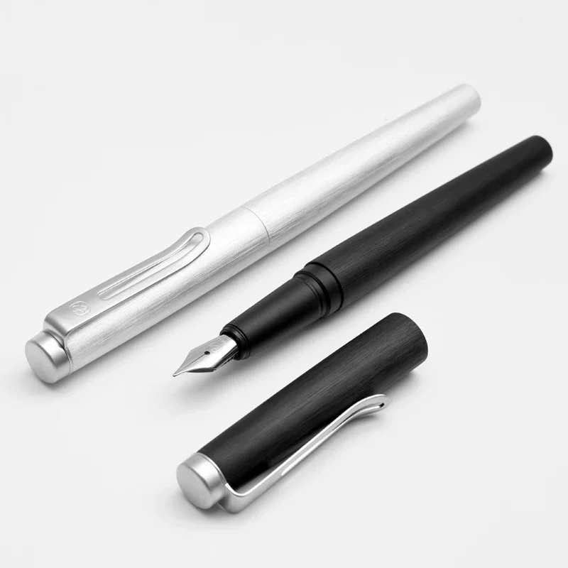 Luxury Kaco Metal Wire-drawingmetal Ink Fountian Pen F Nib 0.5mm Hollow Out Silver Clip Business Office Gift Pens with Gift Case
Luxury Kaco Metal Wire-drawingmetal Ink Fountian Pen F Nib 0.5mm Hollow Out Silver Clip Business Office Gift Pens with Gift Case