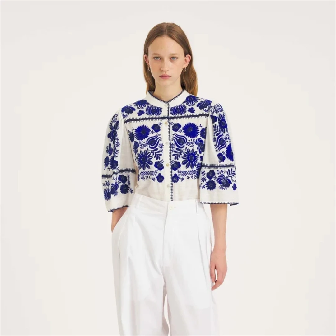 Paris Antik Embroidered Blue Shirt Romantic Court Style Spring Fashion Women's Loose Fit Cotton Bell Sleeve Stand Collar Card...
Paris Antik Embroidered Blue Shirt Romantic Court Style Spring Fashion Women's Loose Fit Cotton Bell Sleeve Stand Collar Card...