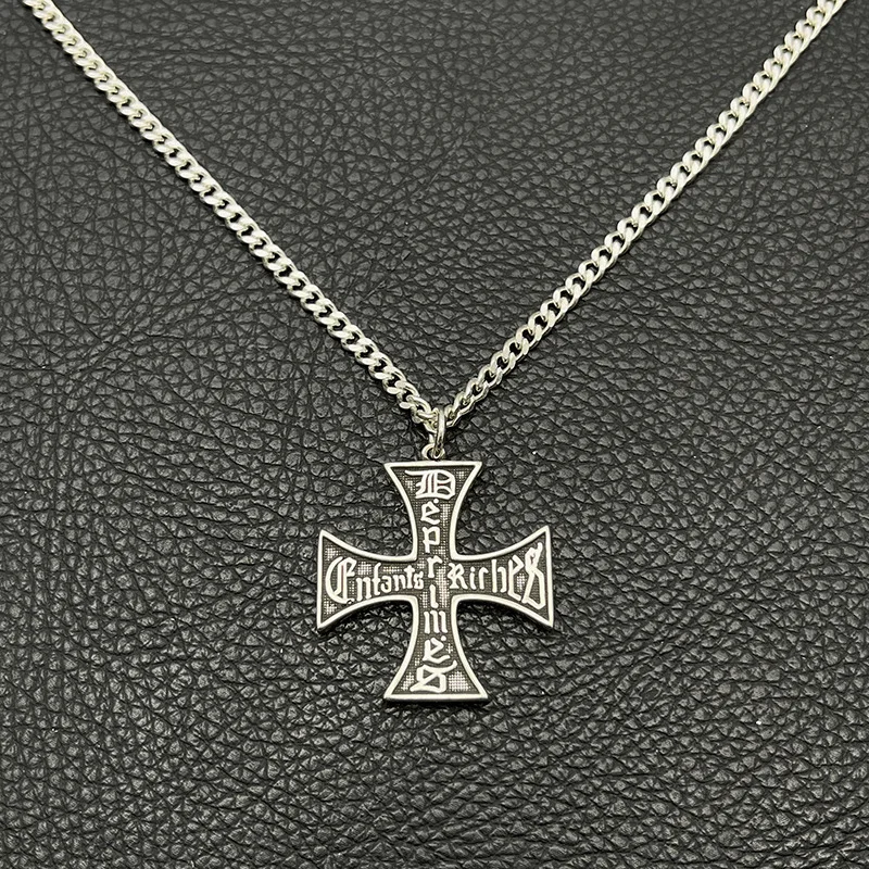 Men's punk hip-hop Thai Bank retro style distressed cross necklace
Men's punk hip-hop Thai Bank retro style distressed cross necklace