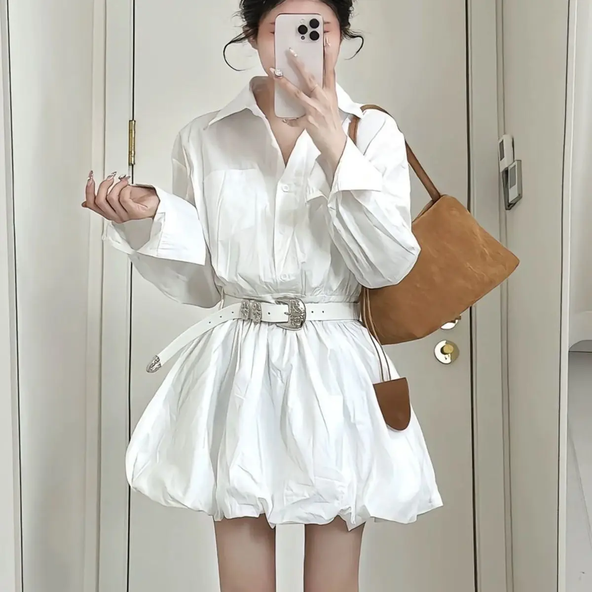 Early Spring 2026 New White Shirt Dress Children's French Small Man Premium Sense Wear Bud Short Skirt
Early Spring 2026 New White Shirt Dress Children's French Small Man Premium Sense Wear Bud Short Skirt