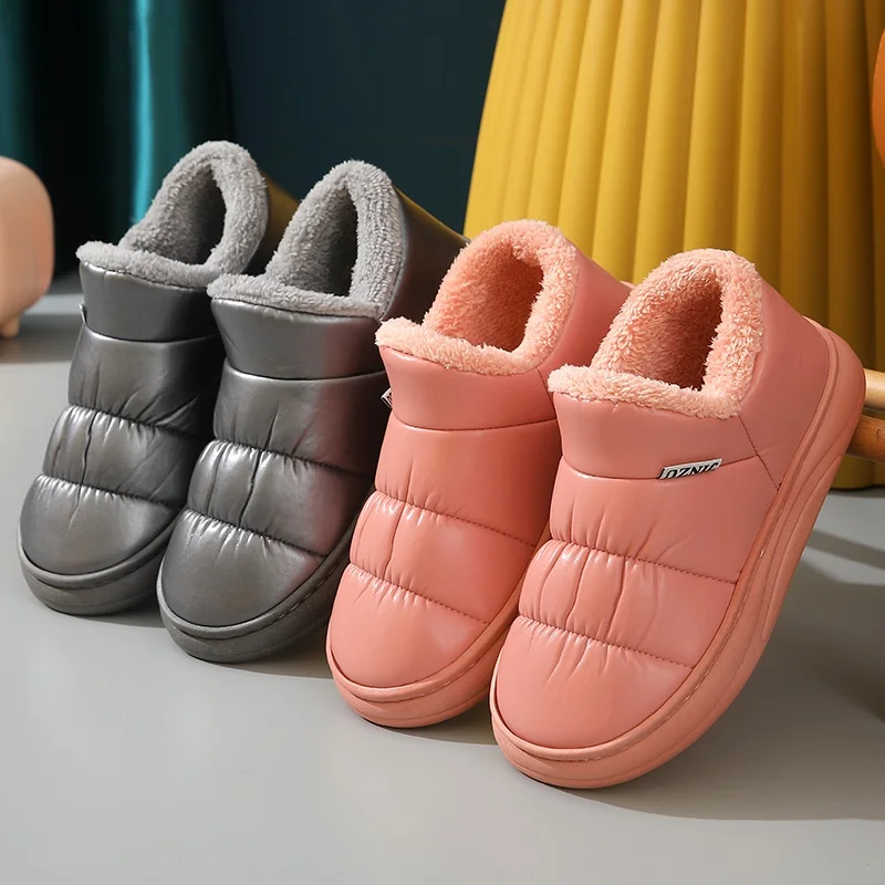 Зимние высокие хлопковые тапочки для женщин, водонепроницаемые, из искусственной кожи, для дома и улицы, теплые, нескользящие, Moon Cotto
Зимние высокие хлопковые тапочки для женщин, водонепроницаемые, из искусственной кожи, для дома и улицы, теплые, нескользящие, Moon Cotto