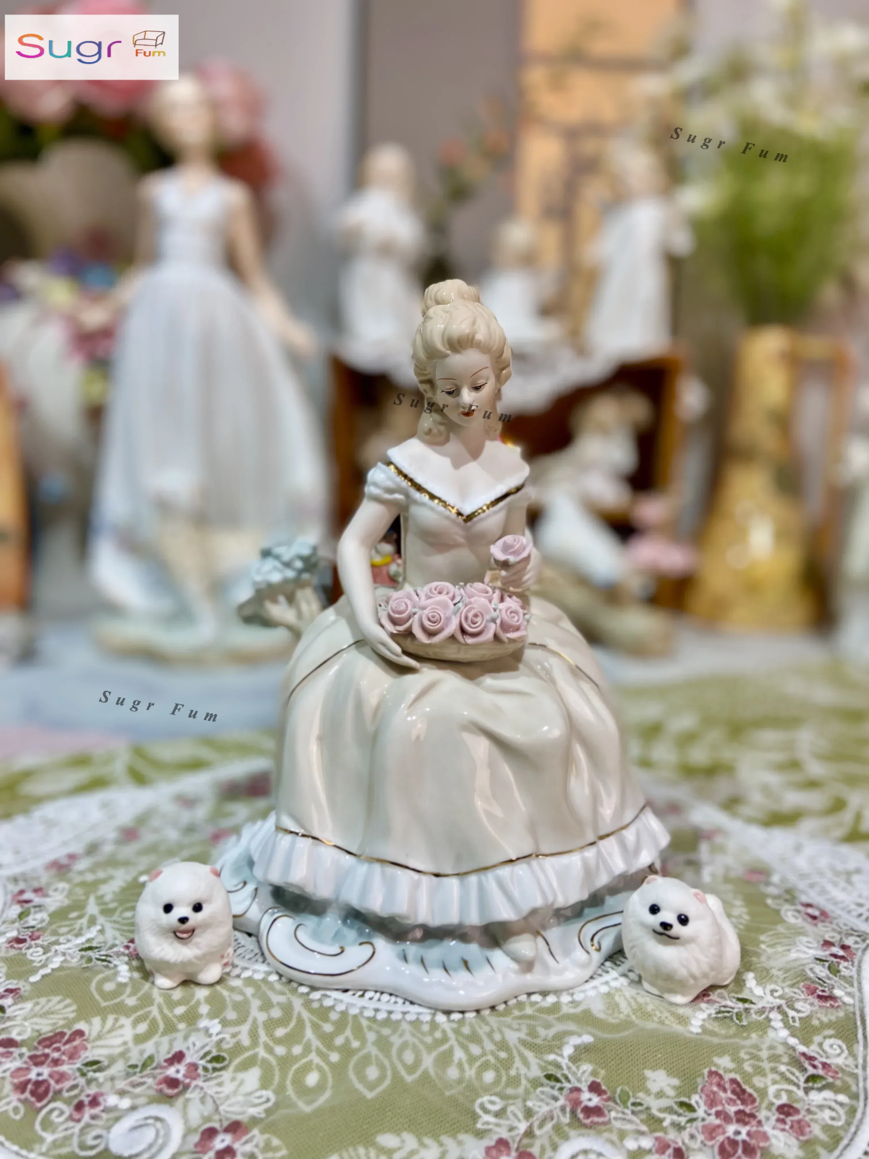 Современные украшения для дома, западные женские персонажи, керамические украшения для гостиной, спальни, винный шкаф, украшение для входа, свадьба
Современные украшения для дома, западные женские персонажи, керамические украшения для гостиной, спальни, винный шкаф, украшение для входа, свадьба