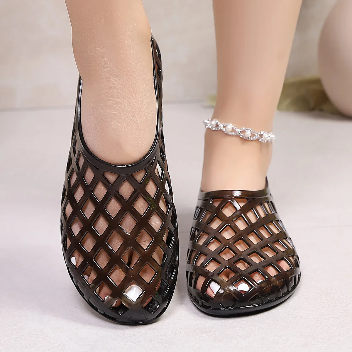Ladies Casual Mesh Sandals Beach Tourism Hollow Out Anti Slip Flat Shoes Breathable M
Ladies Casual Mesh Sandals Beach Tourism Hollow Out Anti Slip Flat Shoes Breathable M