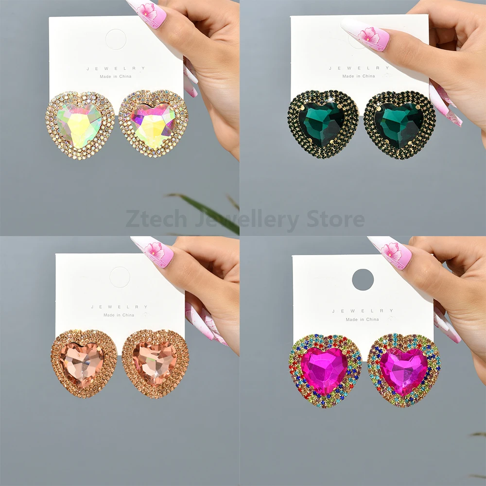 Women's Sparkly Colorful Glass Metal Stud Earrings Luxury Vintage Geometric Fashion Pendant Ear Accessories Party Jewelry Gift
Women's Sparkly Colorful Glass Metal Stud Earrings Luxury Vintage Geometric Fashion Pendant Ear Accessories Party Jewelry Gift