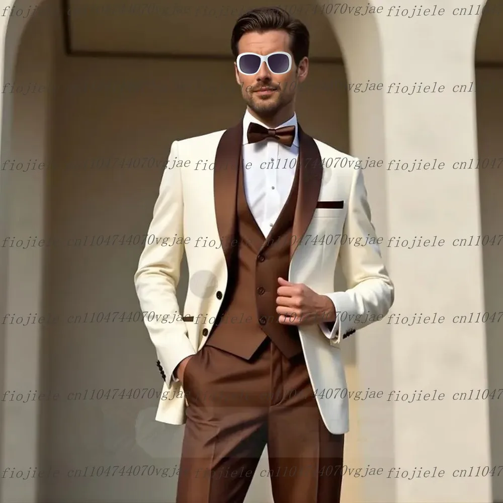 New Brown And White Men Suit Formal Wedding Party Groom Business Male Tuxedos Customized 3 Piece Set Jacket Vest Pants
New Brown And White Men Suit Formal Wedding Party Groom Business Male Tuxedos Customized 3 Piece Set Jacket Vest Pants
