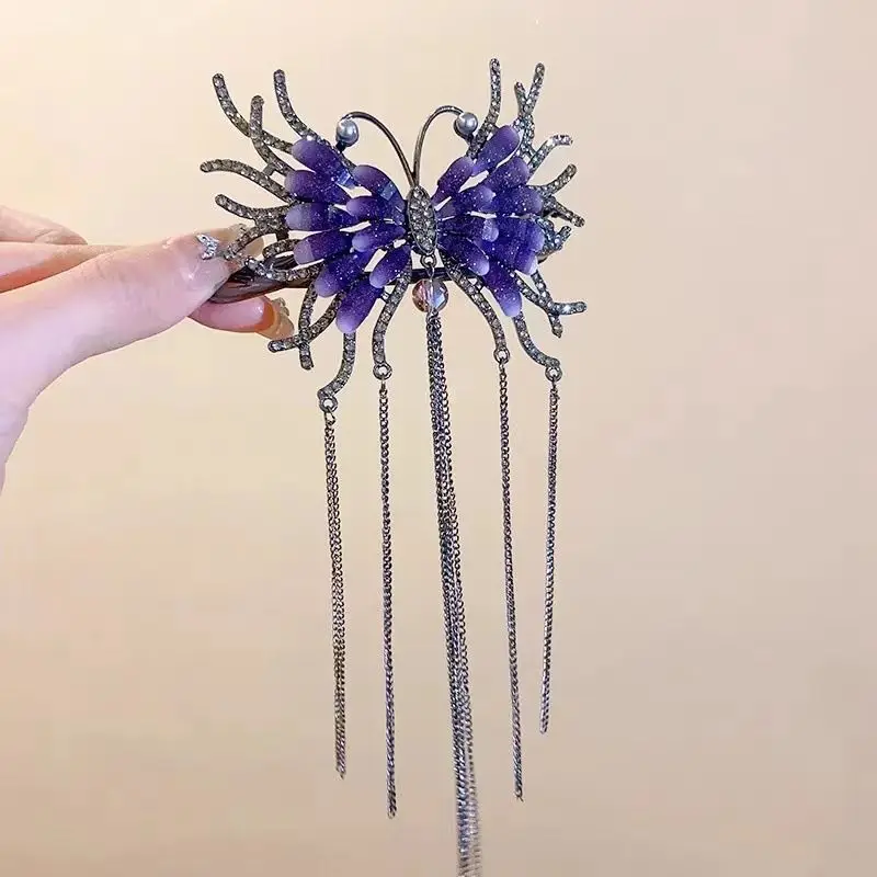 Female New Headwear Lady Exquisite Butterfly Barrettes Hair Clip with Tassels Women Girls Headband Korean Style Hair Accessories
Female New Headwear Lady Exquisite Butterfly Barrettes Hair Clip with Tassels Women Girls Headband Korean Style Hair Accessories