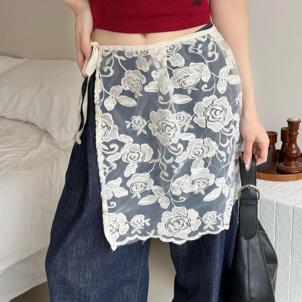 Trendy Lace-up Lace Mini Skirt Slim Fit Y2K Hip Curtain Hip Covering Irregular Hem Apron Skirt for Casual Wear
Trendy Lace-up Lace Mini Skirt Slim Fit Y2K Hip Curtain Hip Covering Irregular Hem Apron Skirt for Casual Wear