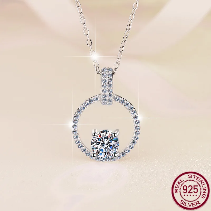 New S925 pure silver moissanite necklace for women, versatile round pendant, niche design, fashionable wedding jewelry
New S925 pure silver moissanite necklace for women, versatile round pendant, niche design, fashionable wedding jewelry