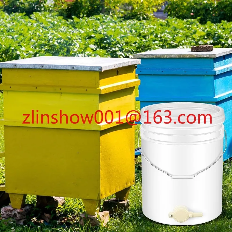 Пластиковое ведро для меда на 5 галлонов, 20 л, с медовыми воротами для пасечников и завинчивающейся крышкой (белое)
Пластиковое ведро для меда на 5 галлонов, 20 л, с медовыми воротами для пасечников и завинчивающейся крышкой (белое)