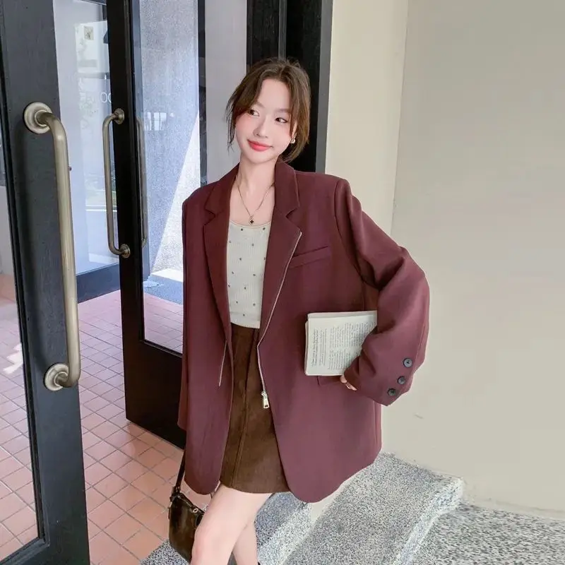 Модный женский простой пригородный пиджак в корейском стиле, весна-осень, Новое поступление, элитный уникальный дизайн, стильный пиджак на молнии
Модный женский простой пригородный пиджак в корейском стиле, весна-осень, Новое поступление, элитный уникальный дизайн, стильный пиджак на молнии