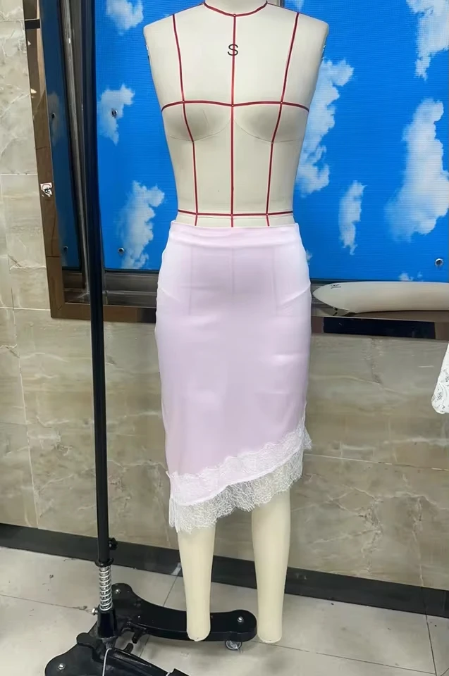 Summer Women Vintage Stain Lace Midi Skirts Low Waist Skirt Lace Trim Satin Irregular Skirt for Casual Daily
Summer Women Vintage Stain Lace Midi Skirts Low Waist Skirt Lace Trim Satin Irregular Skirt for Casual Daily