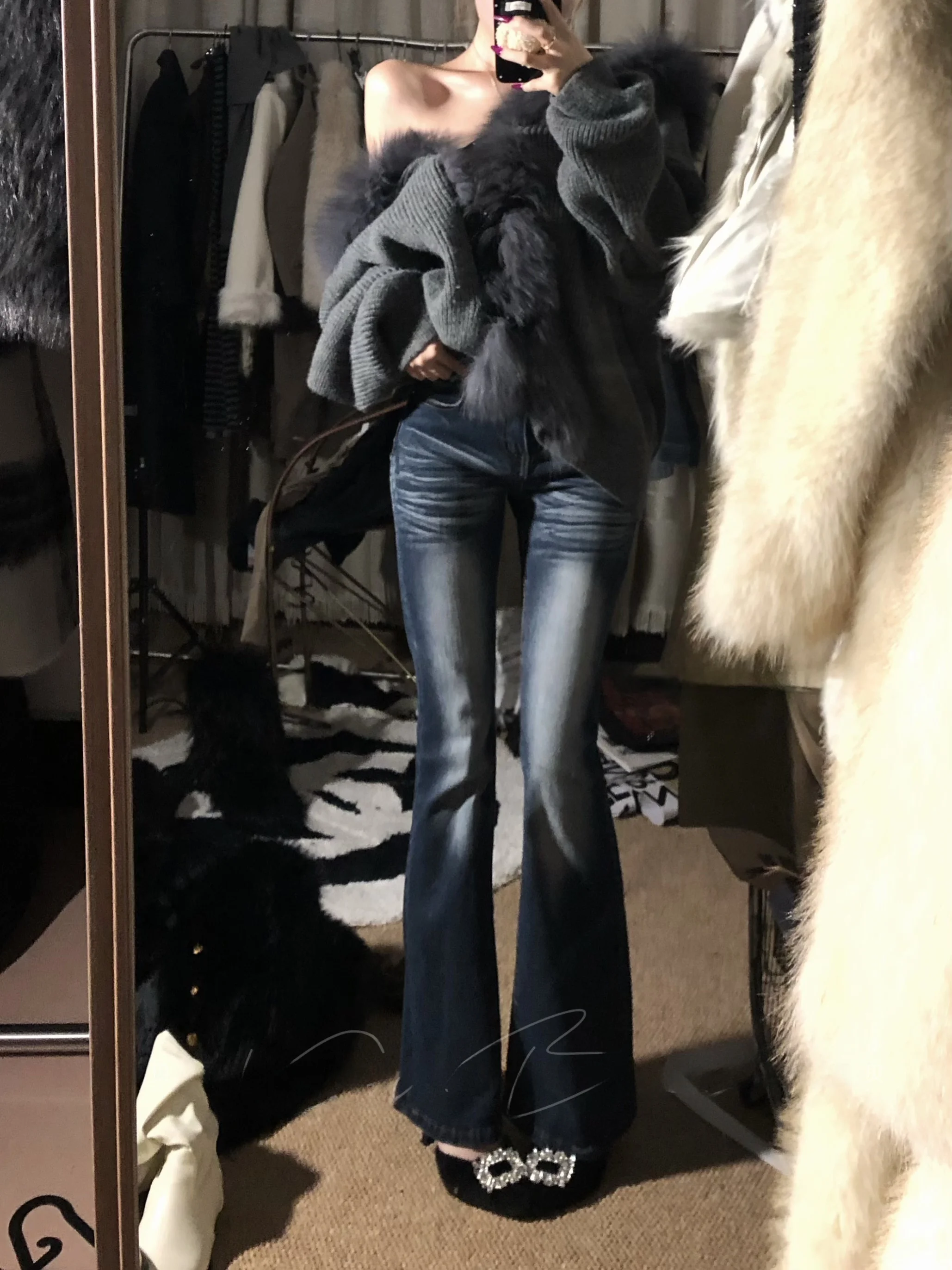 Retro American Low Waist Flared Jeans Women's Slim Fit Versatile Cotton Stretch Denim High Waist Micro Flare Pants
Retro American Low Waist Flared Jeans Women's Slim Fit Versatile Cotton Stretch Denim High Waist Micro Flare Pants