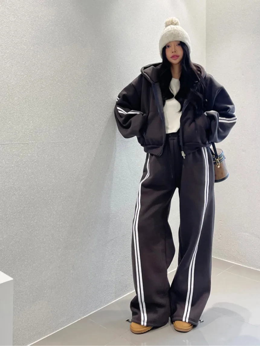 Невобычная цветная полосатая толстовка с капюшоном Jaet, женские повседневные длинные брюки с высокой талией, комплект весны, осени и зимы, Новое поступление
Невобычная цветная полосатая толстовка с капюшоном Jaet, женские повседневные длинные брюки с высокой талией, комплект весны, осени и зимы, Новое поступление