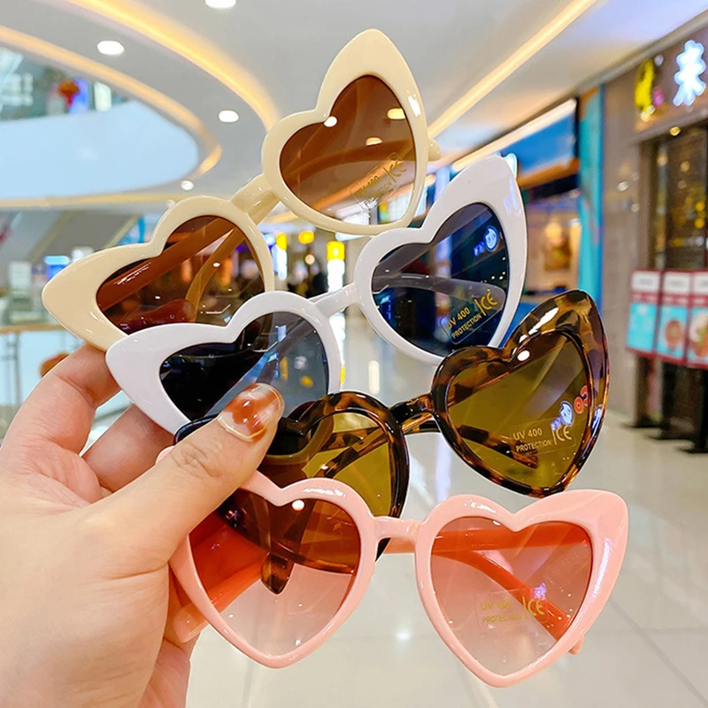 Girls Boys Kids Cute Colors Sunglasses Heart Outdoor Children Lovely Personality Street Shooting Sunglasses Classic Sunglasses
Girls Boys Kids Cute Colors Sunglasses Heart Outdoor Children Lovely Personality Street Shooting Sunglasses Classic Sunglasses