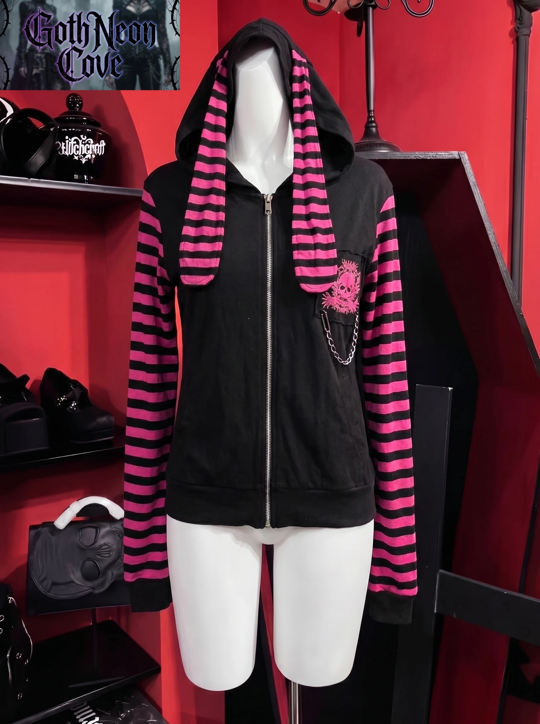 American Vintage Dark Gothic Hoodie Women Punk Skull Printed Striped Jacket Subculture Y2K Street Style Zipper Long Sleeve Coat
American Vintage Dark Gothic Hoodie Women Punk Skull Printed Striped Jacket Subculture Y2K Street Style Zipper Long Sleeve Coat
