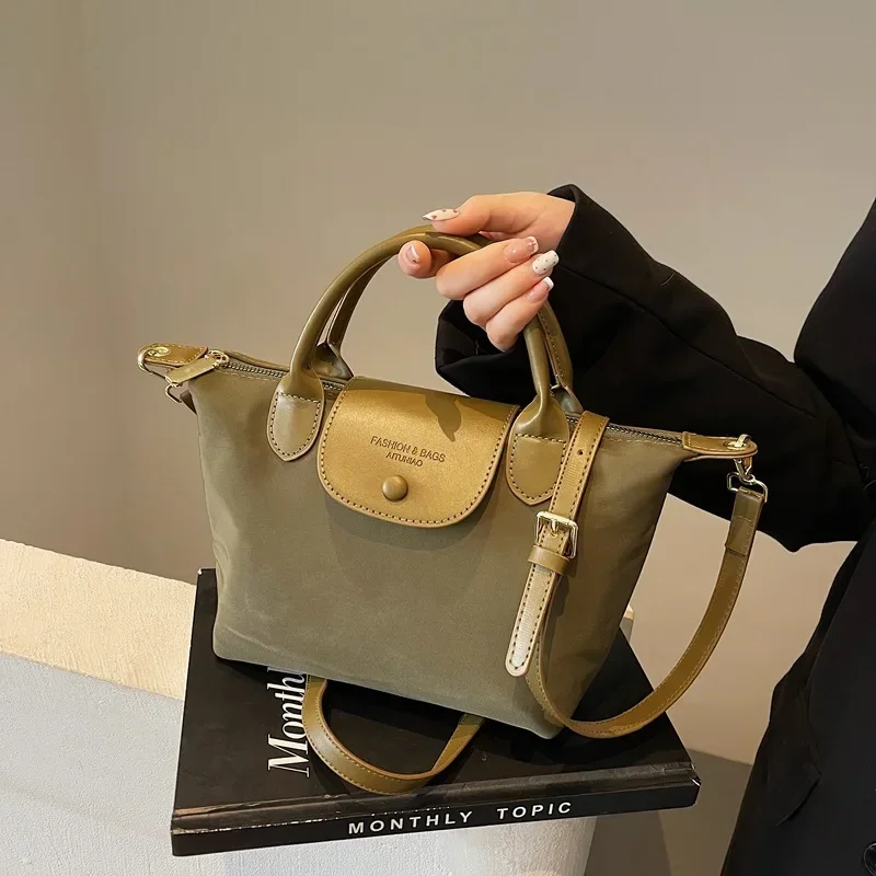 2025 Must-Have Lightweight Nylon Dumpling Bag for Women Effortless Luxury Comfort | Perfect for Work Commutes & Stylish Outings
2025 Must-Have Lightweight Nylon Dumpling Bag for Women Effortless Luxury Comfort | Perfect for Work Commutes & Stylish Outings