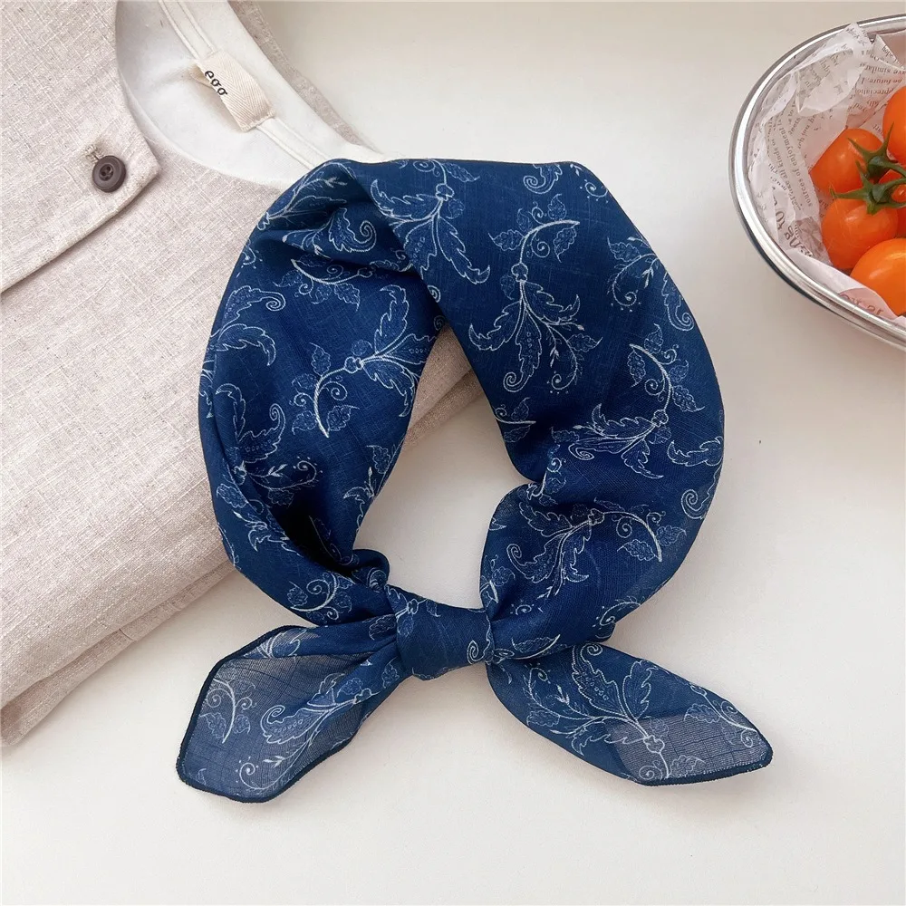 Cashew Small Square Scarf Floral Blue White Printed Silk Scarf Headband Scarf Hair Band Cotton Linen Print Scarves Female
Cashew Small Square Scarf Floral Blue White Printed Silk Scarf Headband Scarf Hair Band Cotton Linen Print Scarves Female