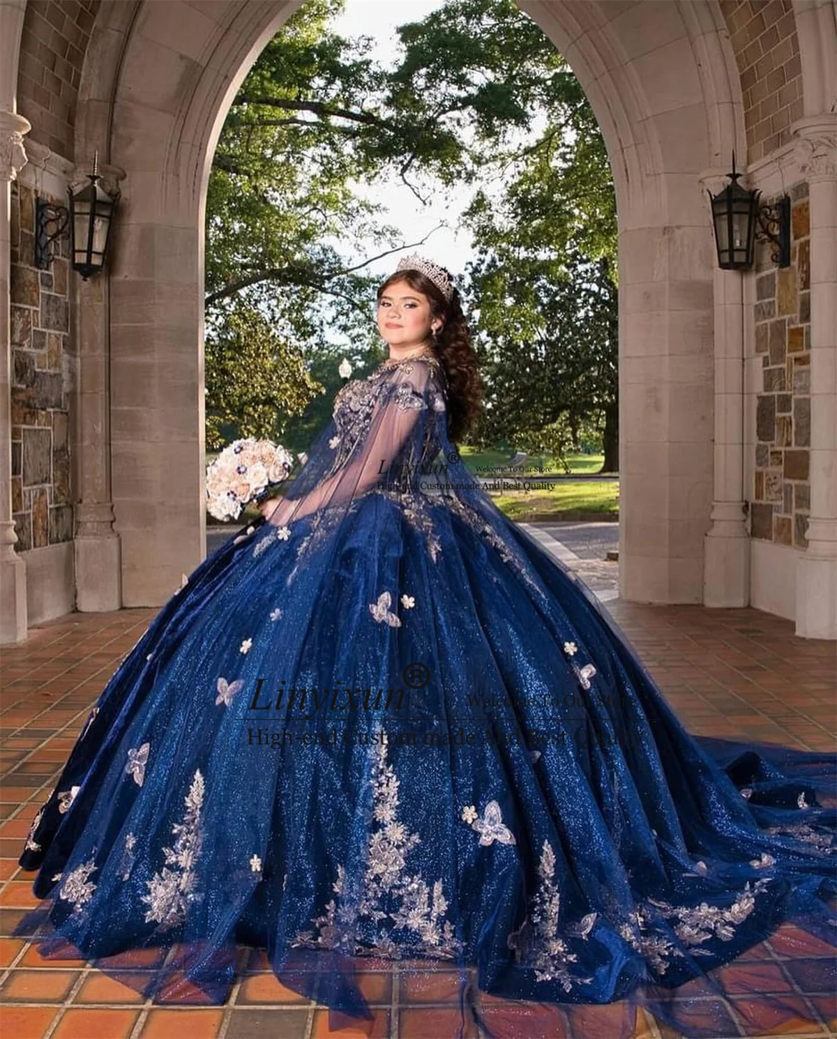 Navy Blue Quinceanera Dress Gold Lace Floral Applique Beading With Cape Mexican Corset Sweet 16 Birthday Vestidos De 15 Años
Navy Blue Quinceanera Dress Gold Lace Floral Applique Beading With Cape Mexican Corset Sweet 16 Birthday Vestidos De 15 Años