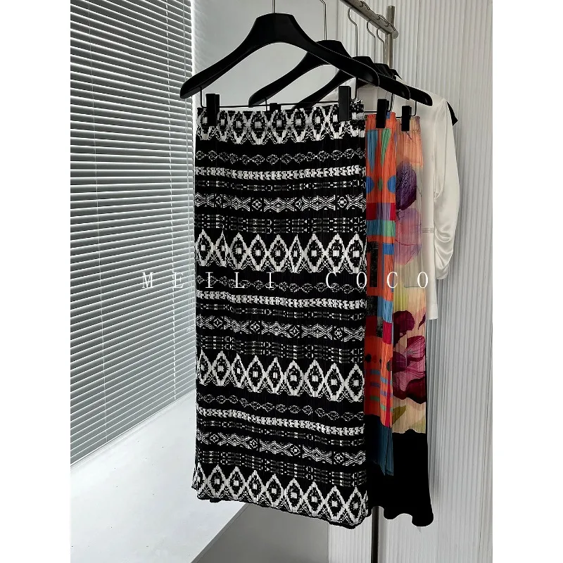Miyake Pleated Skirt 2026 Spring Summer Heavy Printing High-end Elegant Pleats Jupe High Waist Slimming Mid-length Skirt Women
Miyake Pleated Skirt 2026 Spring Summer Heavy Printing High-end Elegant Pleats Jupe High Waist Slimming Mid-length Skirt Women