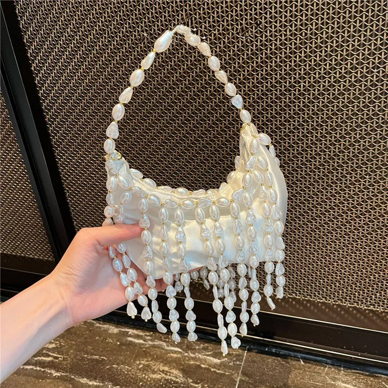 Designer Luxury Women's Bag Aesthetic Hand Woven Metal Pearl Silk Satin Women Tote Bag Holiday Party Shoulder Bag Evening Bag
Designer Luxury Women's Bag Aesthetic Hand Woven Metal Pearl Silk Satin Women Tote Bag Holiday Party Shoulder Bag Evening Bag