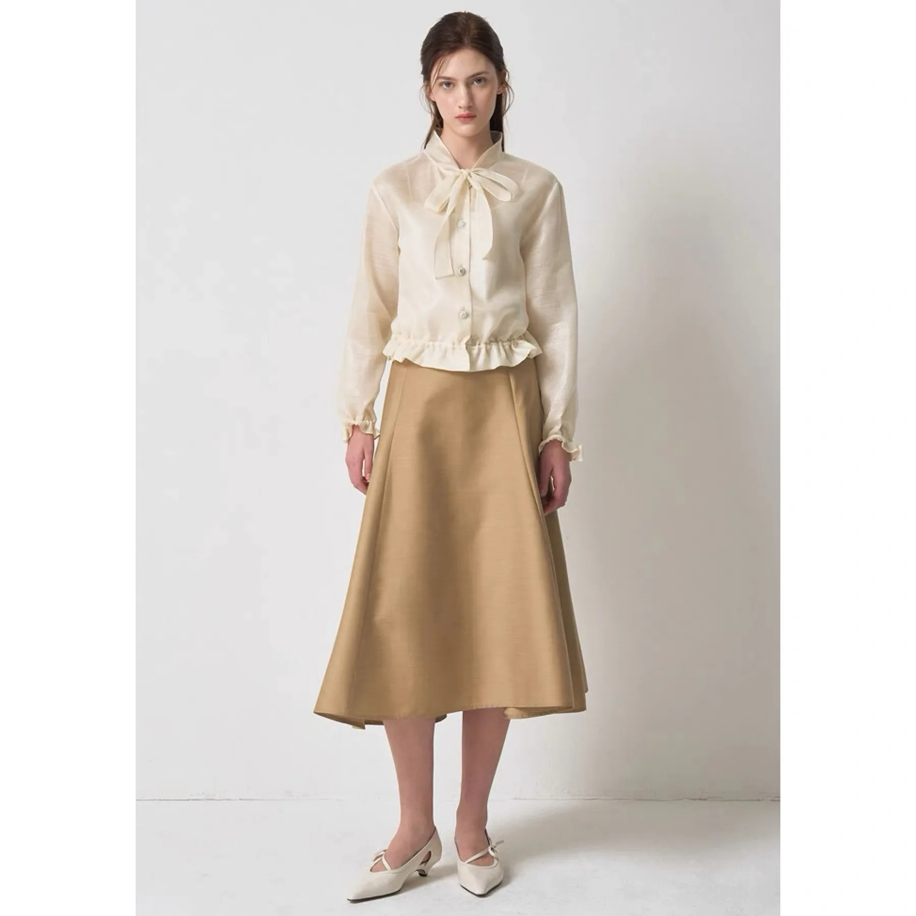 Lemon Cheese Silk Long Sve irt Spring Elegance Knot Sensation Commute Versatile Women's Knitted Sweater
Lemon Cheese Silk Long Sve irt Spring Elegance Knot Sensation Commute Versatile Women's Knitted Sweater