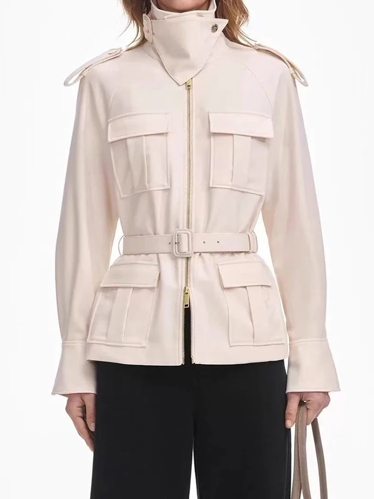 2025 Autumn Winter New Fashion Stand Collar Jacket Women Casual All-match Pockets Long Sleeve Simple Ladies Coat with Sashes
2025 Autumn Winter New Fashion Stand Collar Jacket Women Casual All-match Pockets Long Sleeve Simple Ladies Coat with Sashes
