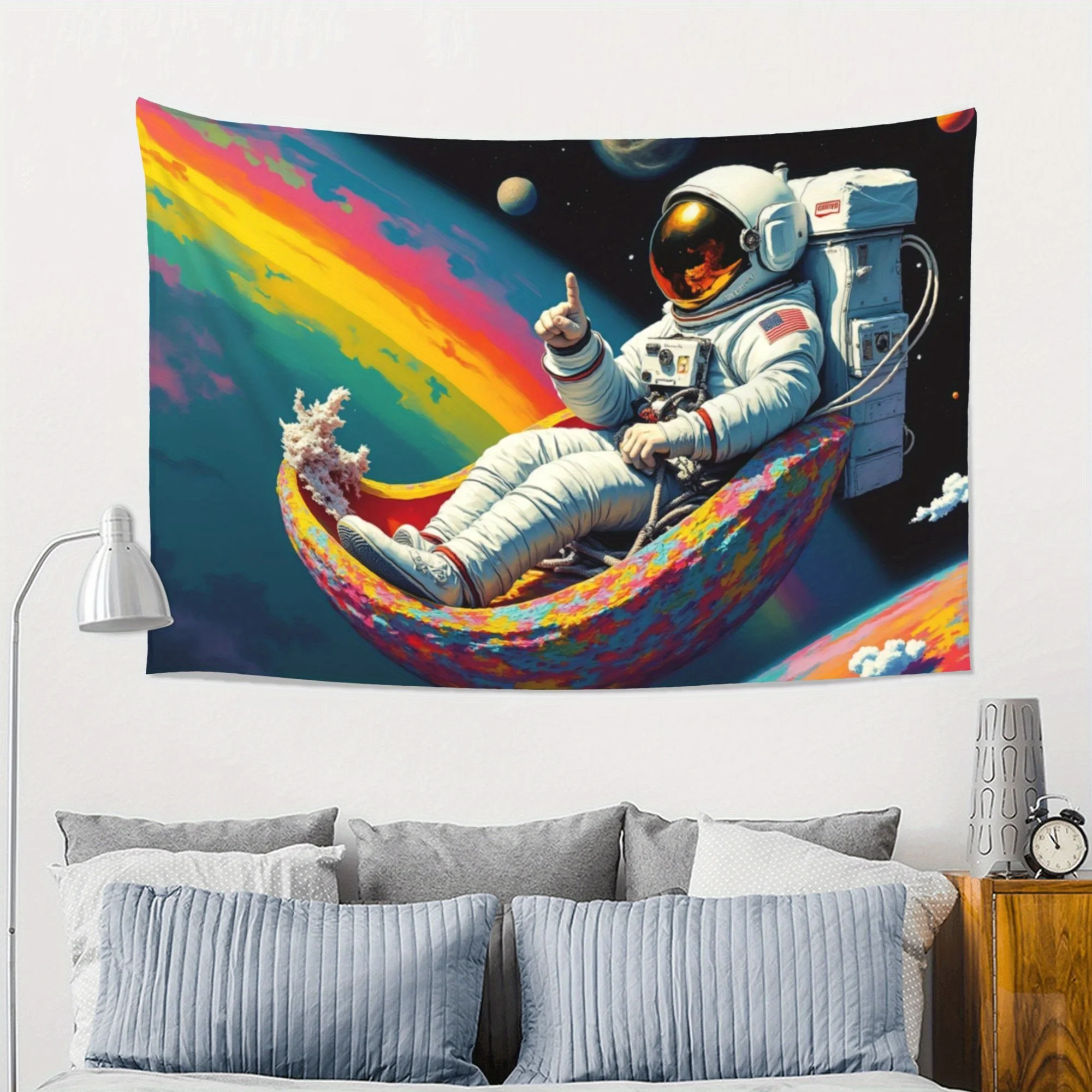 Гобелен «Космическая мечта»: космонавт, расслабляющий в радужном гамаке, современный настенный декор для сюрреалистической и вообразной домашней атмосферы.
Гобелен «Космическая мечта»: космонавт, расслабляющий в радужном гамаке, современный настенный декор для сюрреалистической и вообразной домашней атмосферы.