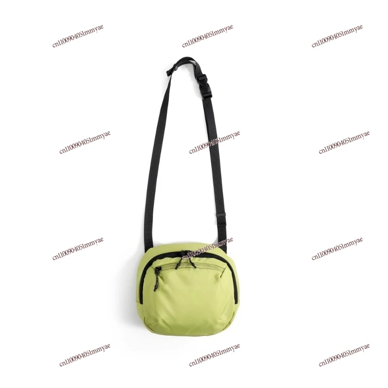 Simple summer outdoor messenger bag men's and women's breast bag sports hiking leisure fanny pack mobile phone bag
Simple summer outdoor messenger bag men's and women's breast bag sports hiking leisure fanny pack mobile phone bag