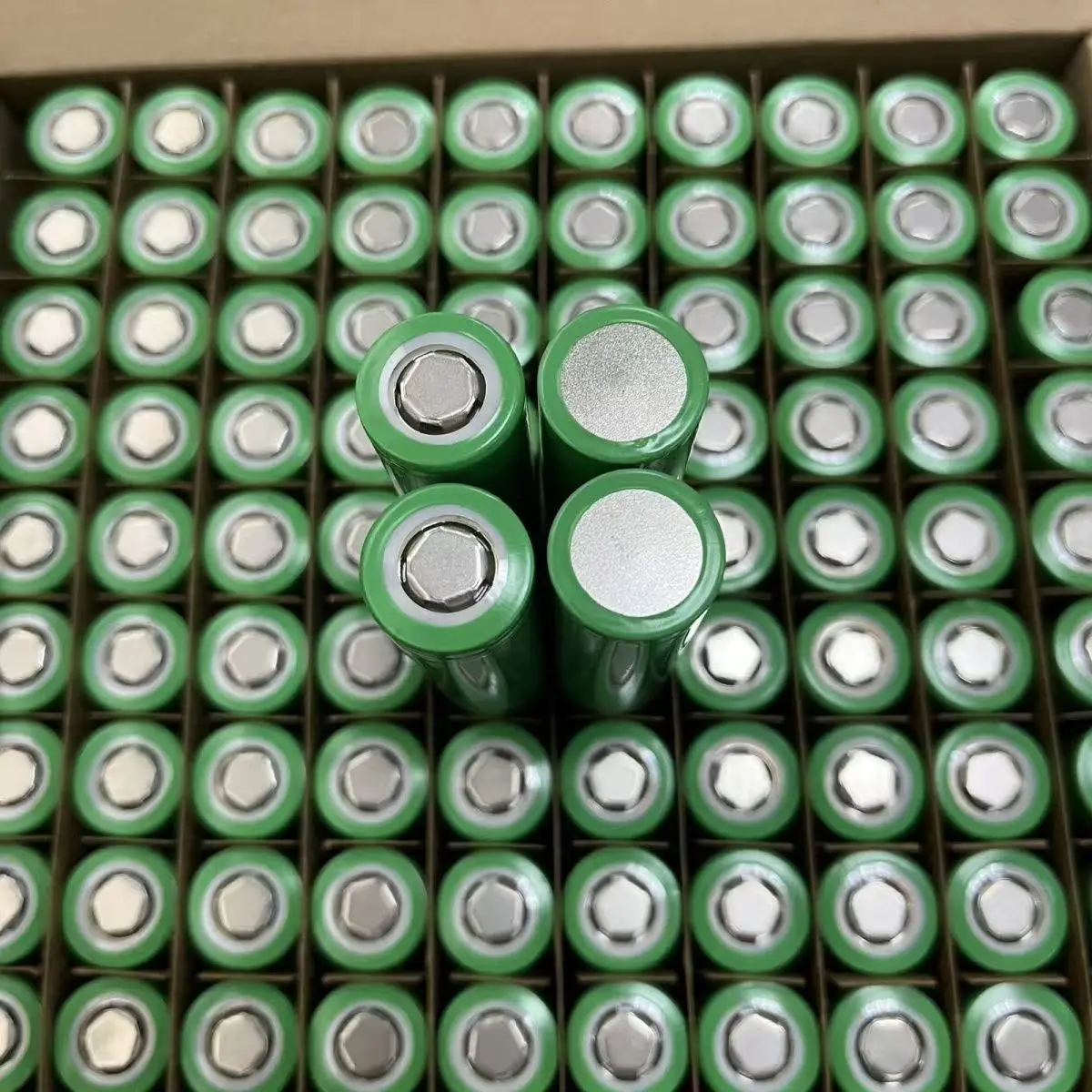 ✨ 3.7V 2500mah 18650 Battery For Samsung 25R INR 18650 20A Lithium ion Battery Replacement External Battery+Charger
✨ 3.7V 2500mah 18650 Battery For Samsung 25R INR 18650 20A Lithium ion Battery Replacement External Battery+Charger
